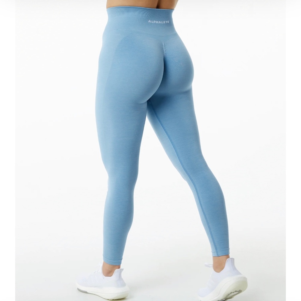 Alphalete Amplify leggings, size small